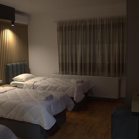 אוהריד Hotel Cingo מראה חיצוני תמונה