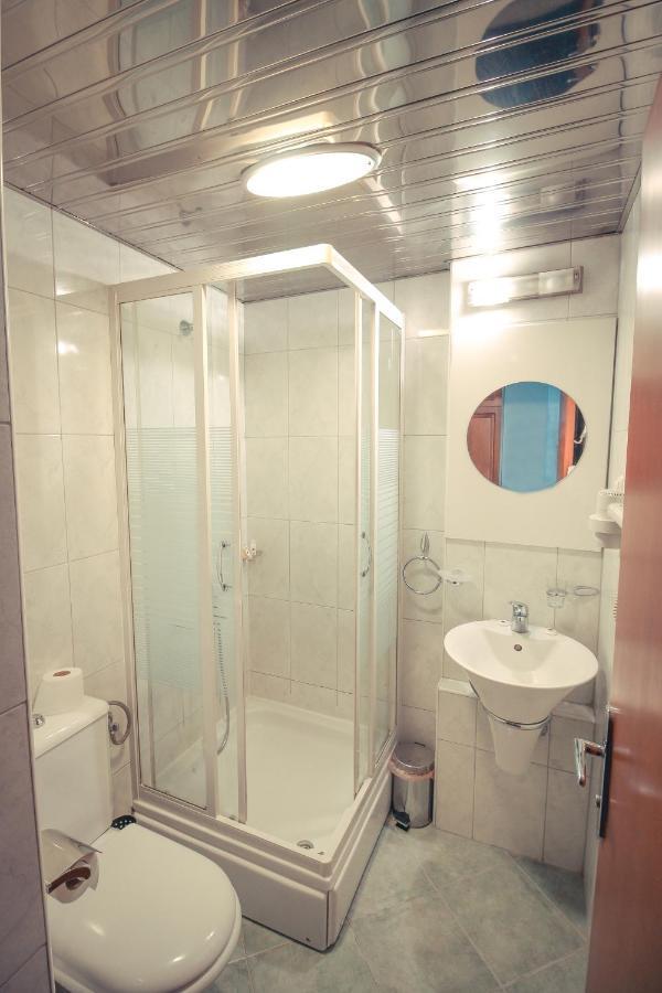 אוהריד Hotel Cingo מראה חיצוני תמונה