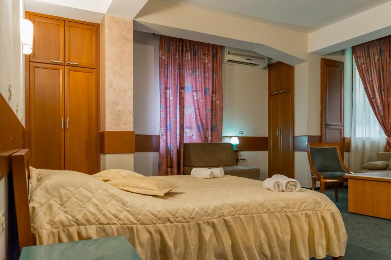 אוהריד Hotel Cingo מראה חיצוני תמונה