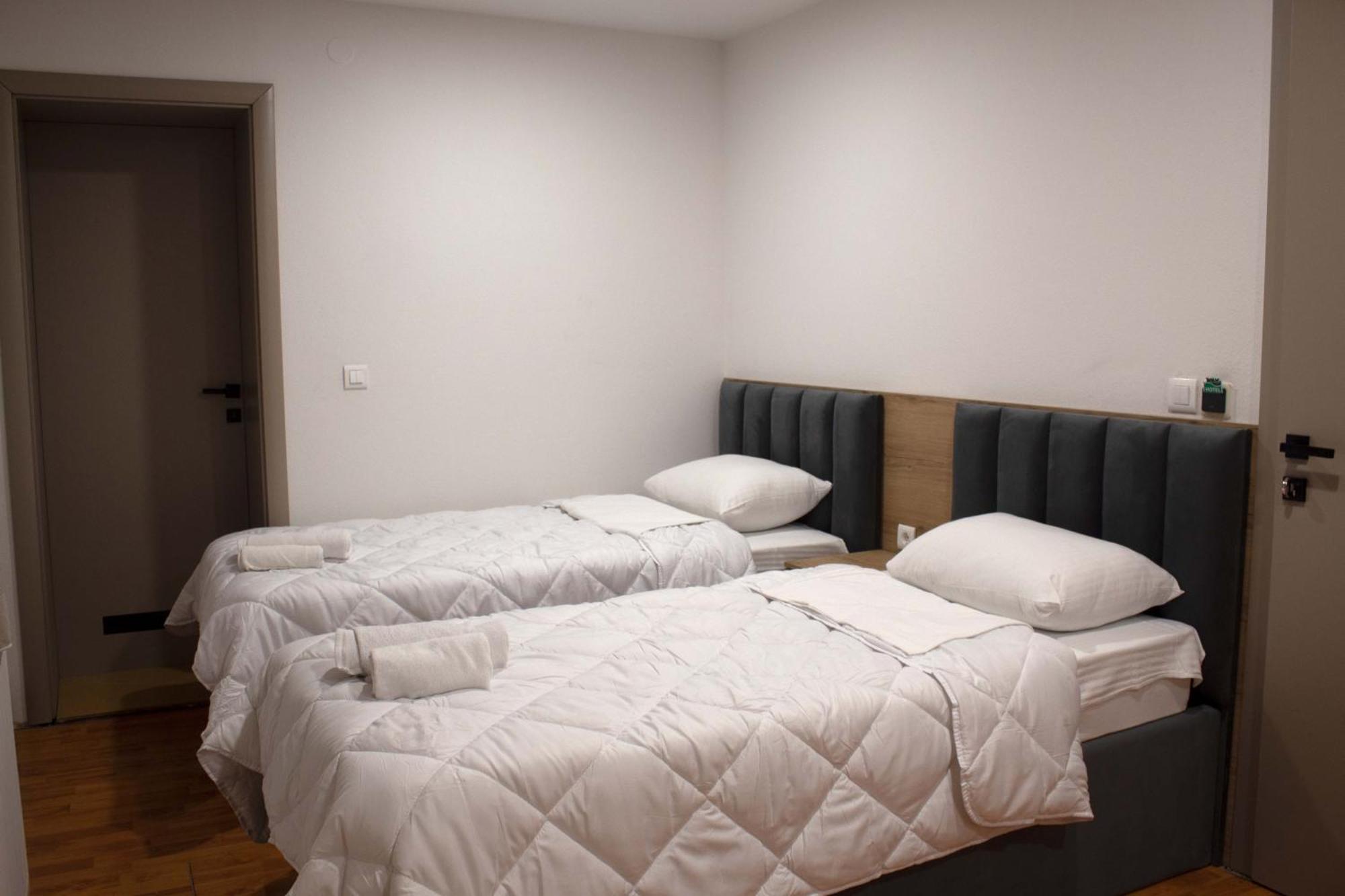 אוהריד Hotel Cingo מראה חיצוני תמונה
