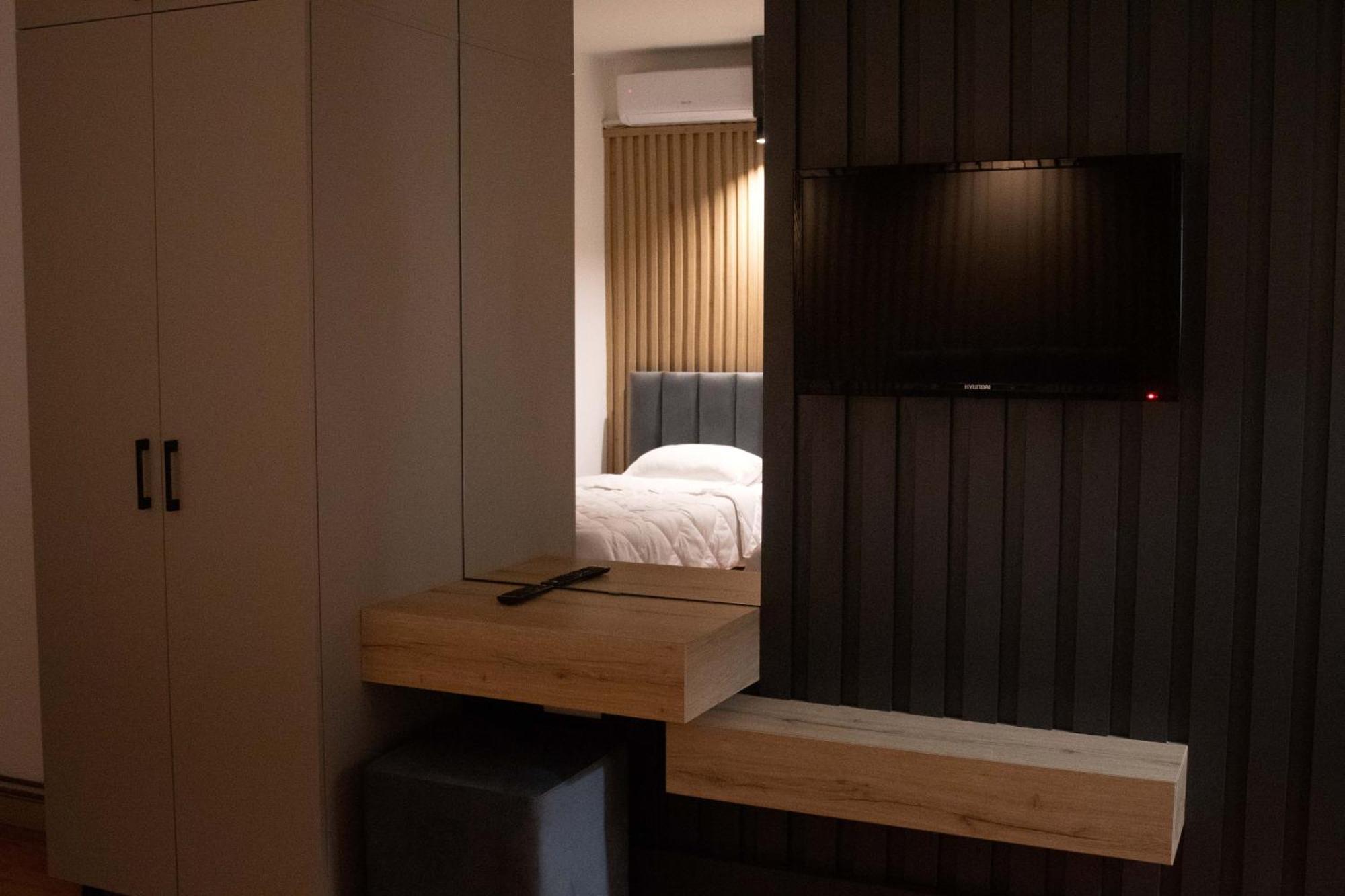 אוהריד Hotel Cingo מראה חיצוני תמונה