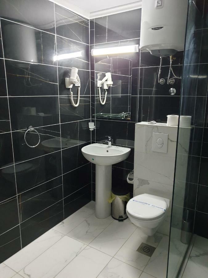 אוהריד Hotel Cingo מראה חיצוני תמונה